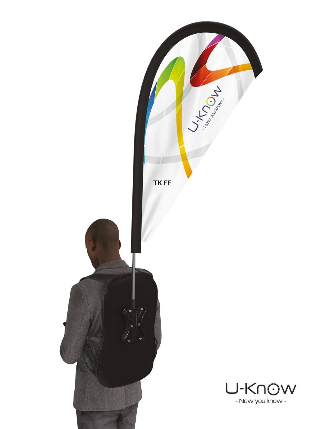Vue du trek flag drapeau meneur d'allure monté sur son sac à dos